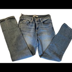 Women’s Levi’s 505 straight leg sz 4. 27x30. Blue
